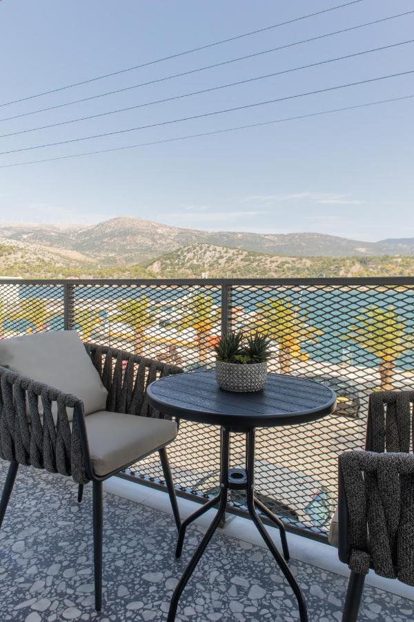 Chelmis Sea Front Apartments - Atlantis Argostoli  Exterior foto